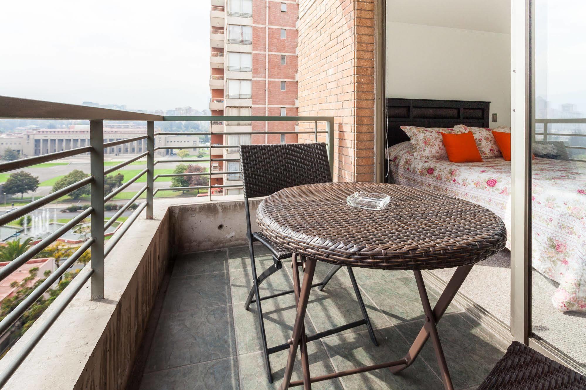 Livinnest Apartments 圣地亚哥 外观 照片